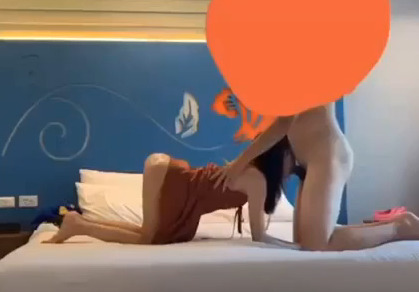 Đủ tư thế với em teen